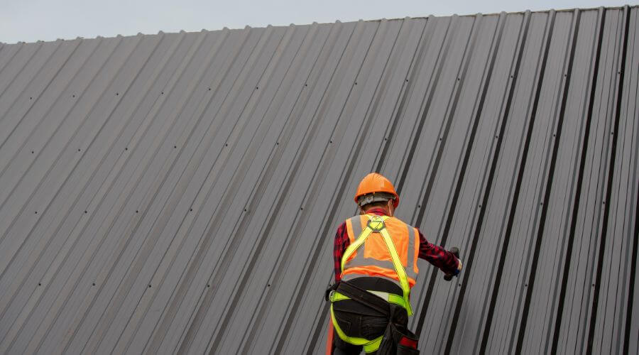Professional gutter cleaning in Patuxent River, MD